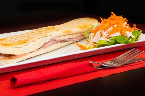 PANINI JAMBON-FROMAGE